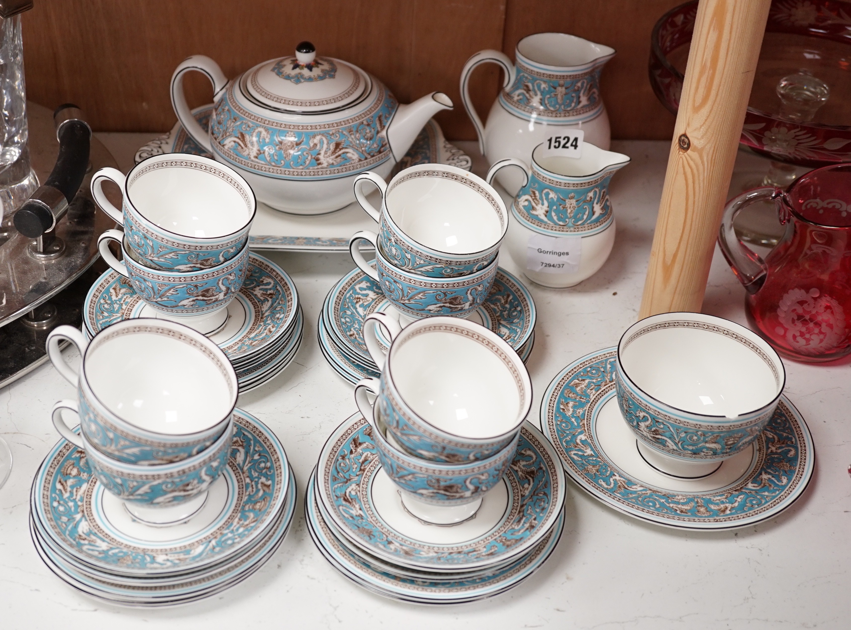 A Wedgwood ‘Florentine’ pattern 2714 part tea service